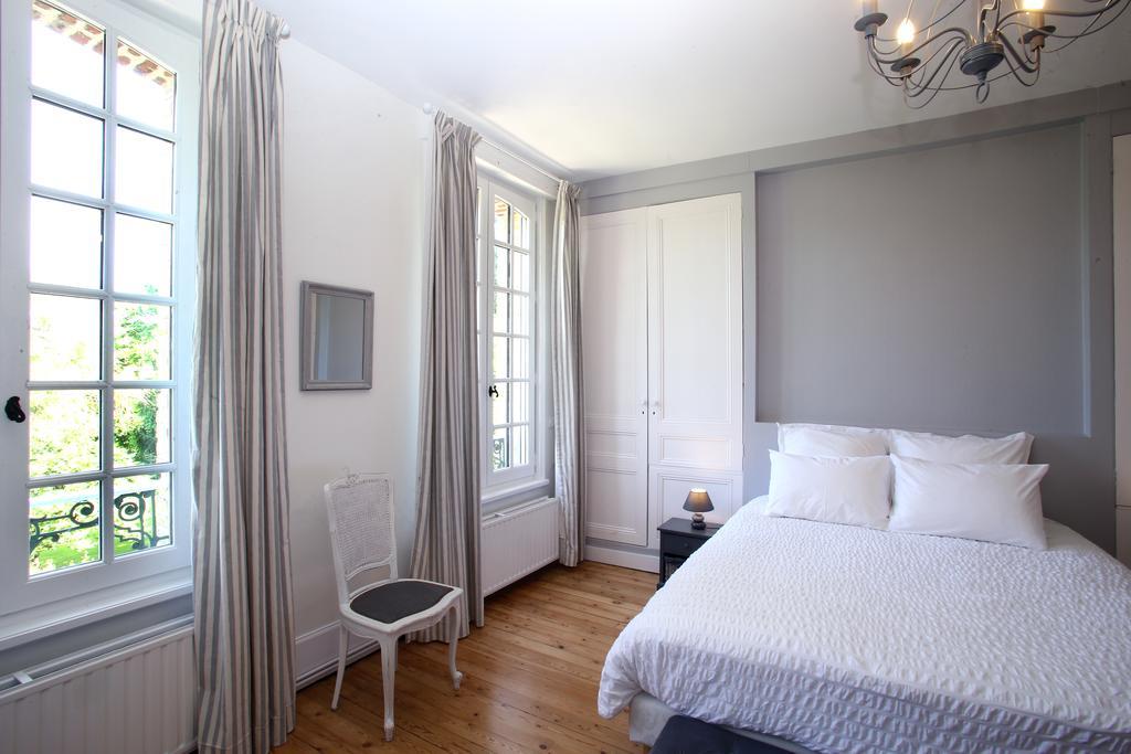 مبيت وإفطار Saint-Martin-aux-Chartrains Manoir Le Mesnil المظهر الخارجي الصورة