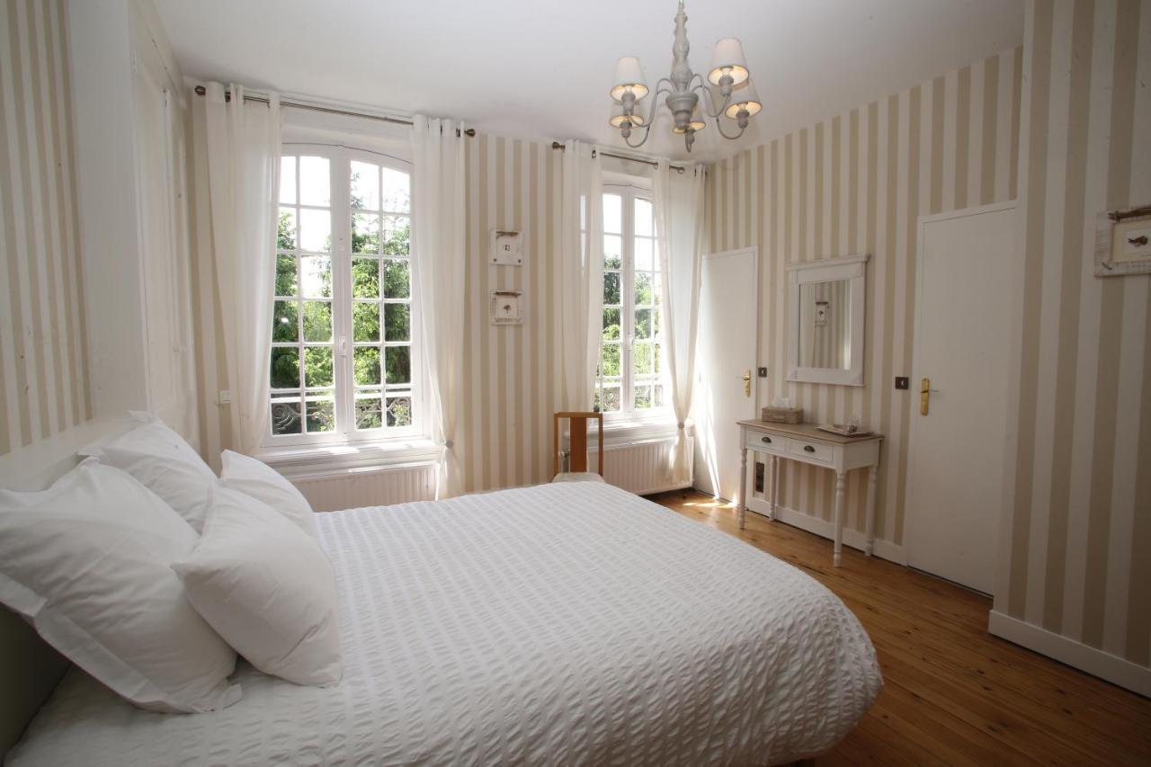 مبيت وإفطار Saint-Martin-aux-Chartrains Manoir Le Mesnil المظهر الخارجي الصورة